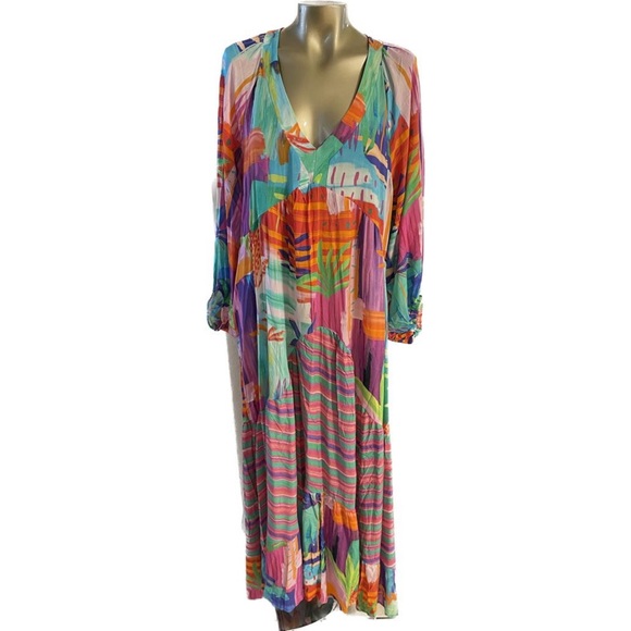 Beautiful Tropical Design - Picture 1 of 2